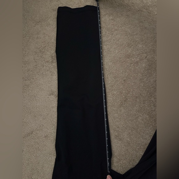 Lululemon Athletica Black Groove flare/Yoga Pant(Luon) - Picture 9 of 9